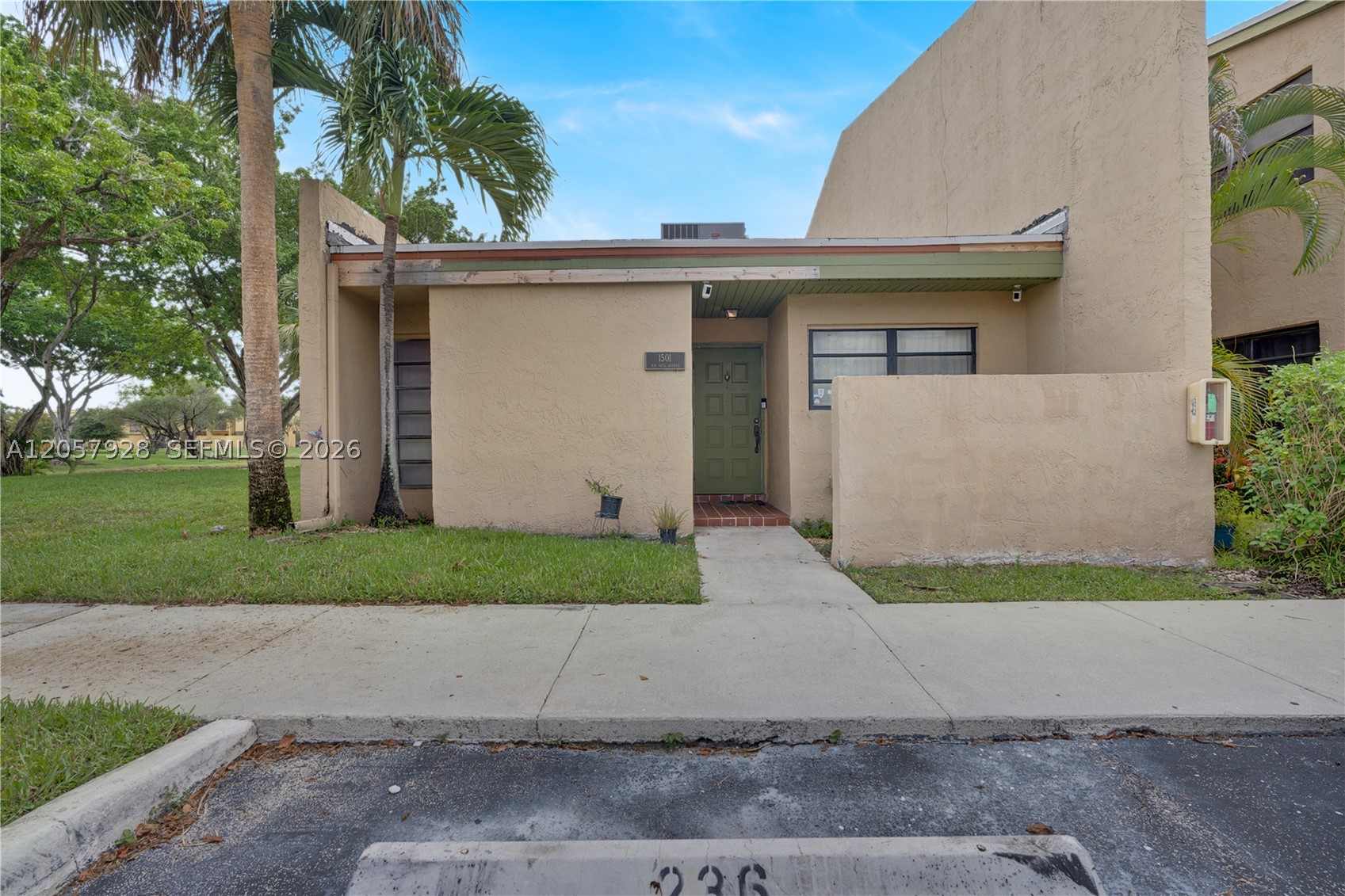 WESTVIEW CONDOMINIUM NO 4 - Residential