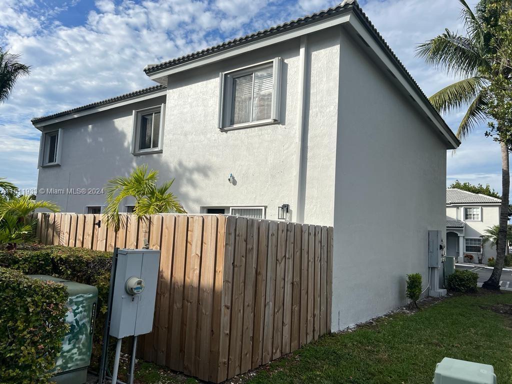 BONITA VILLAS CONDO - Residential Lease