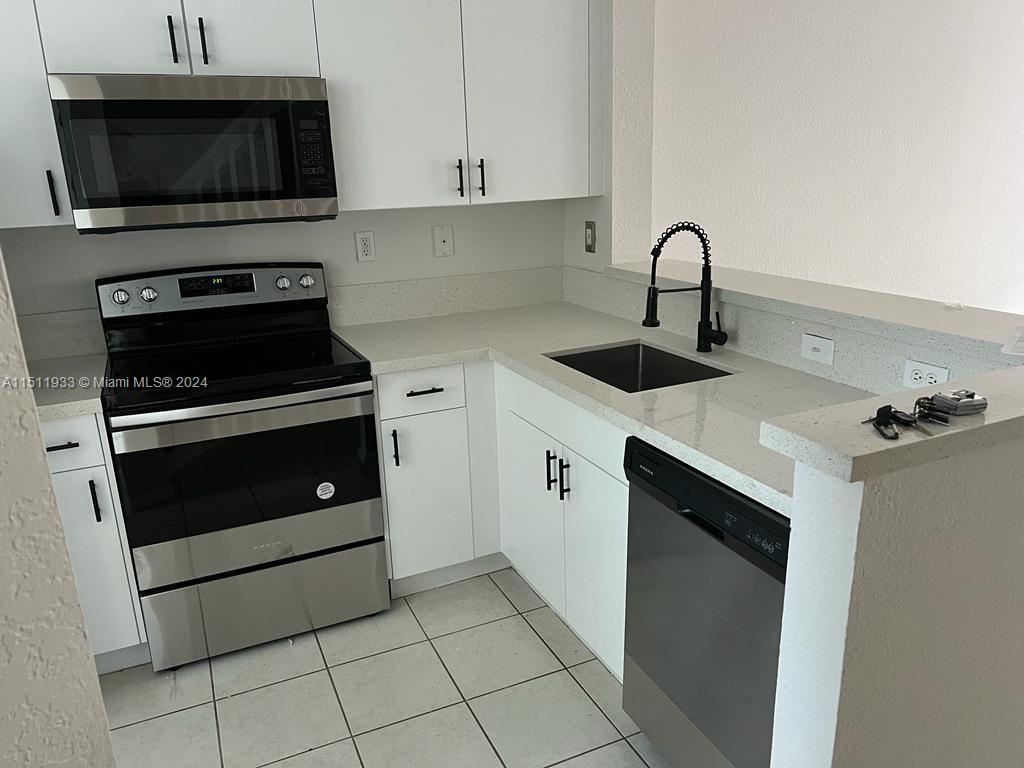 BONITA VILLAS CONDO - Residential Lease