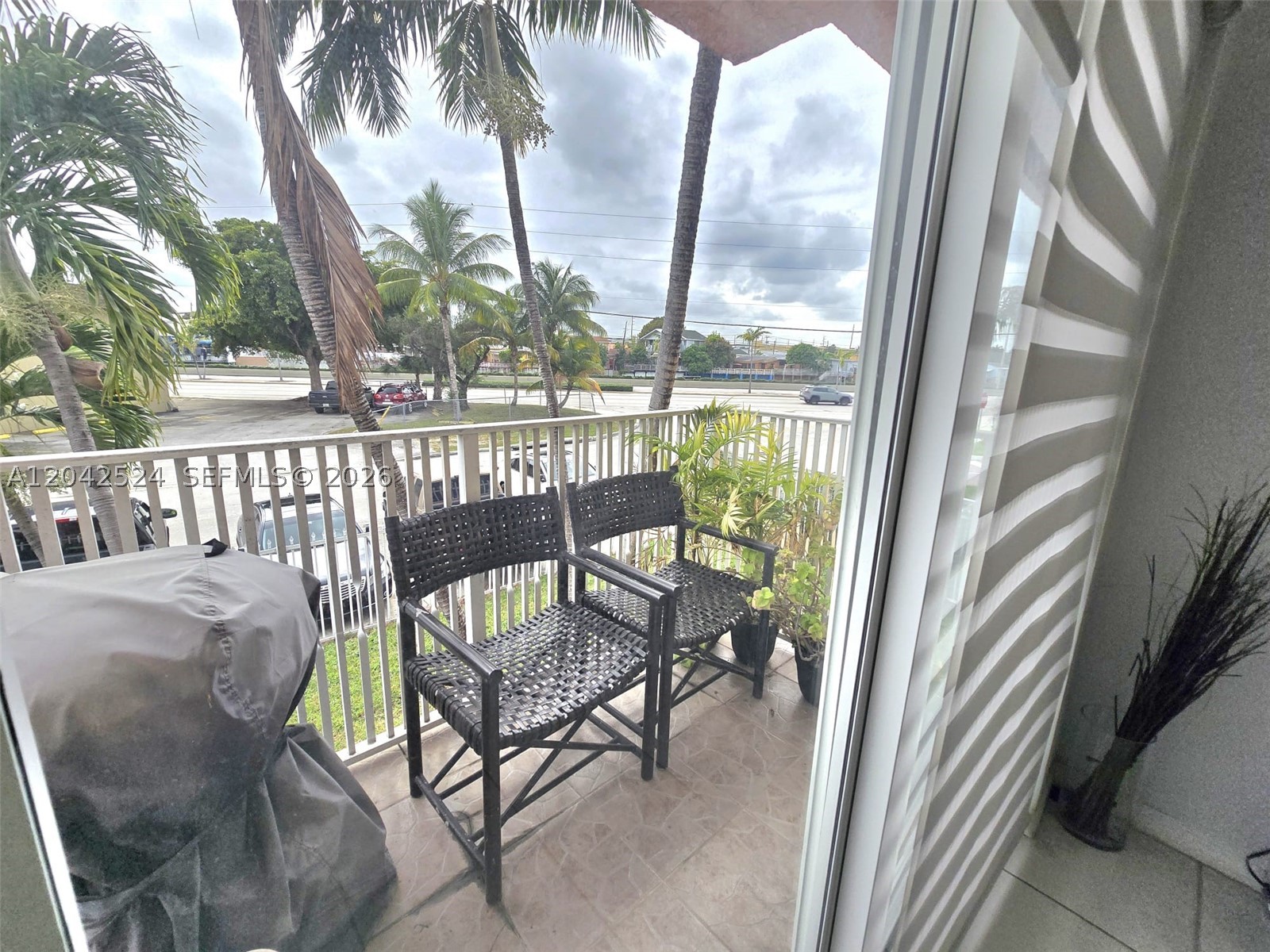BELLA LUNA CONDO - Residential