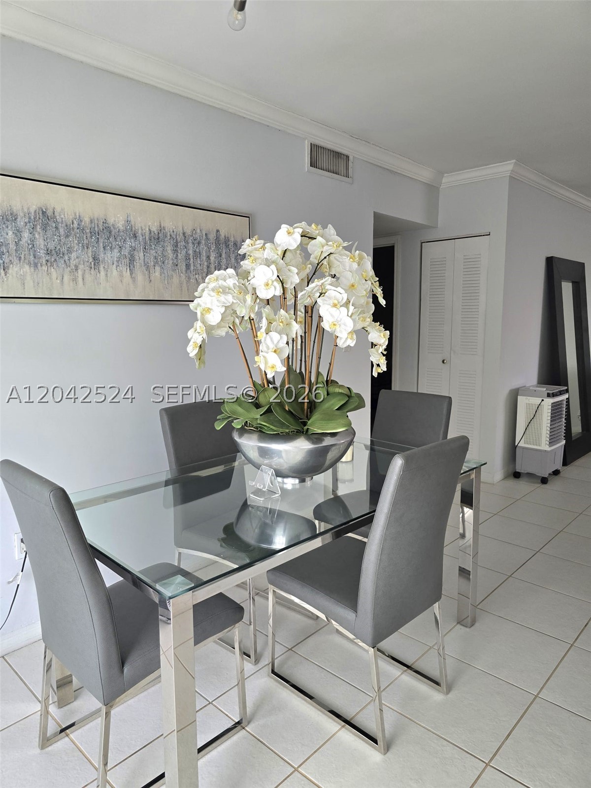 BELLA LUNA CONDO - Residential