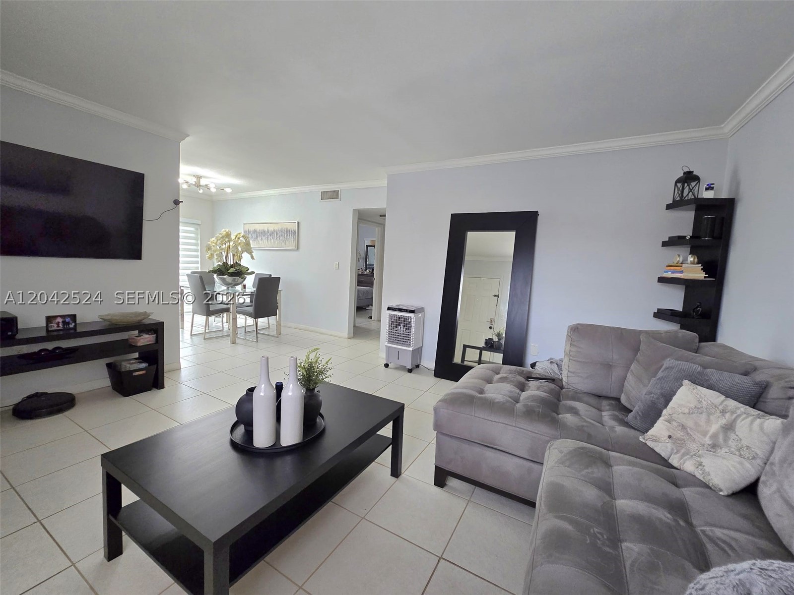 BELLA LUNA CONDO - Residential