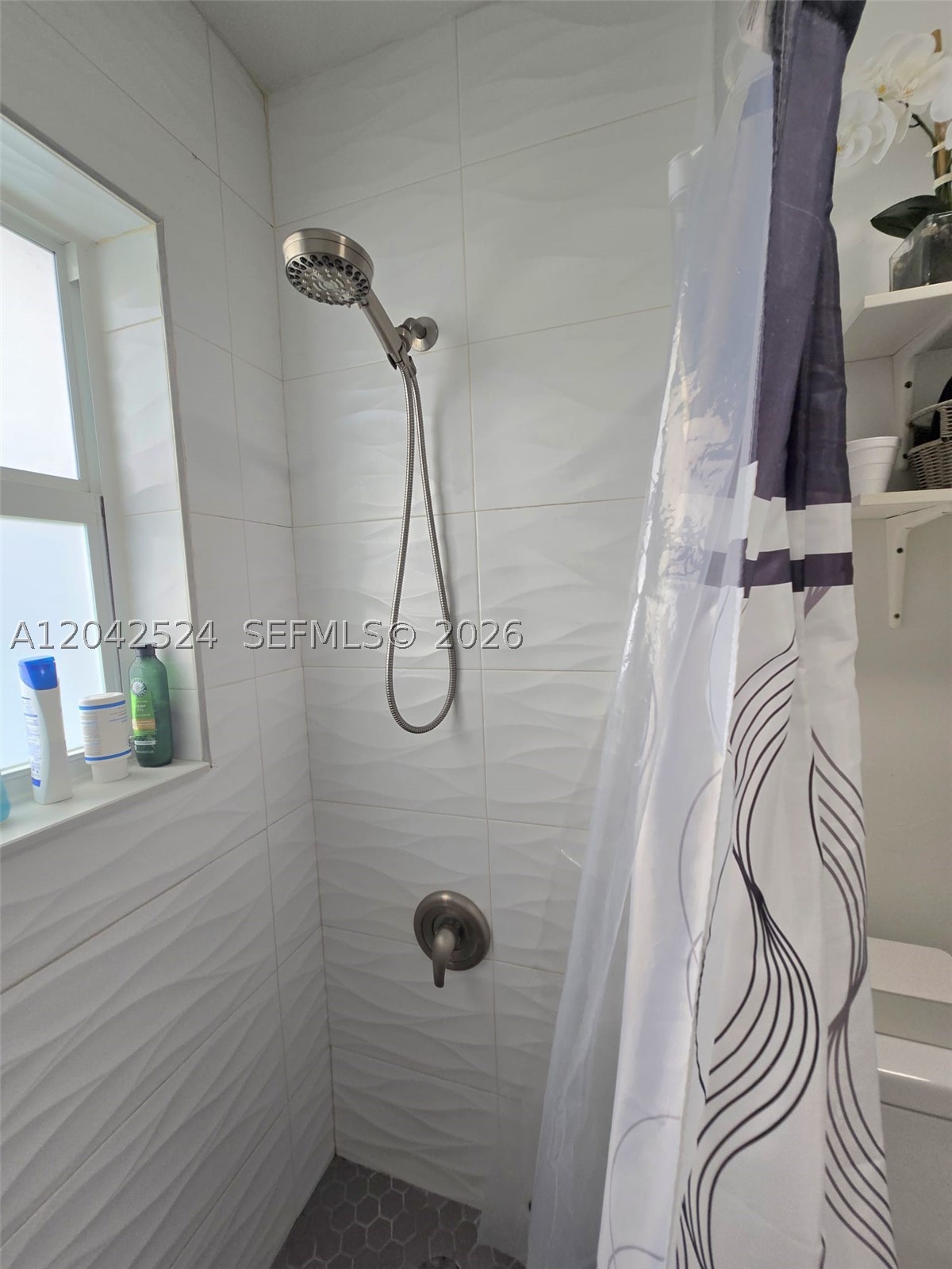 BELLA LUNA CONDO - Residential