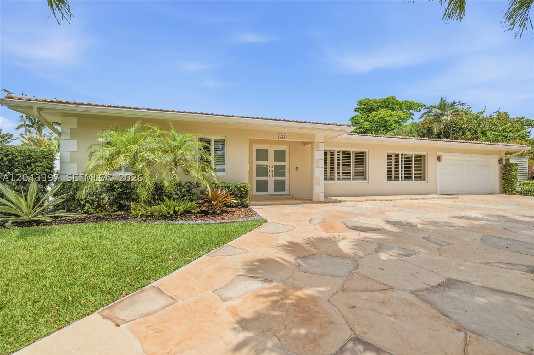 PLANTATIONS SECLUDED GARD - Residential