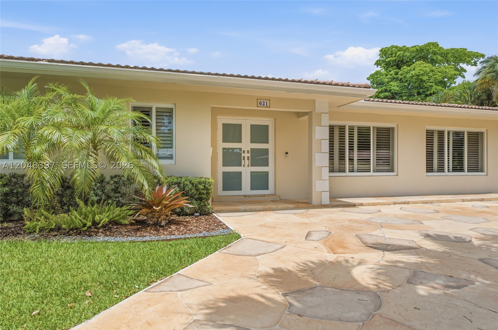 PLANTATIONS SECLUDED GARD - Residential