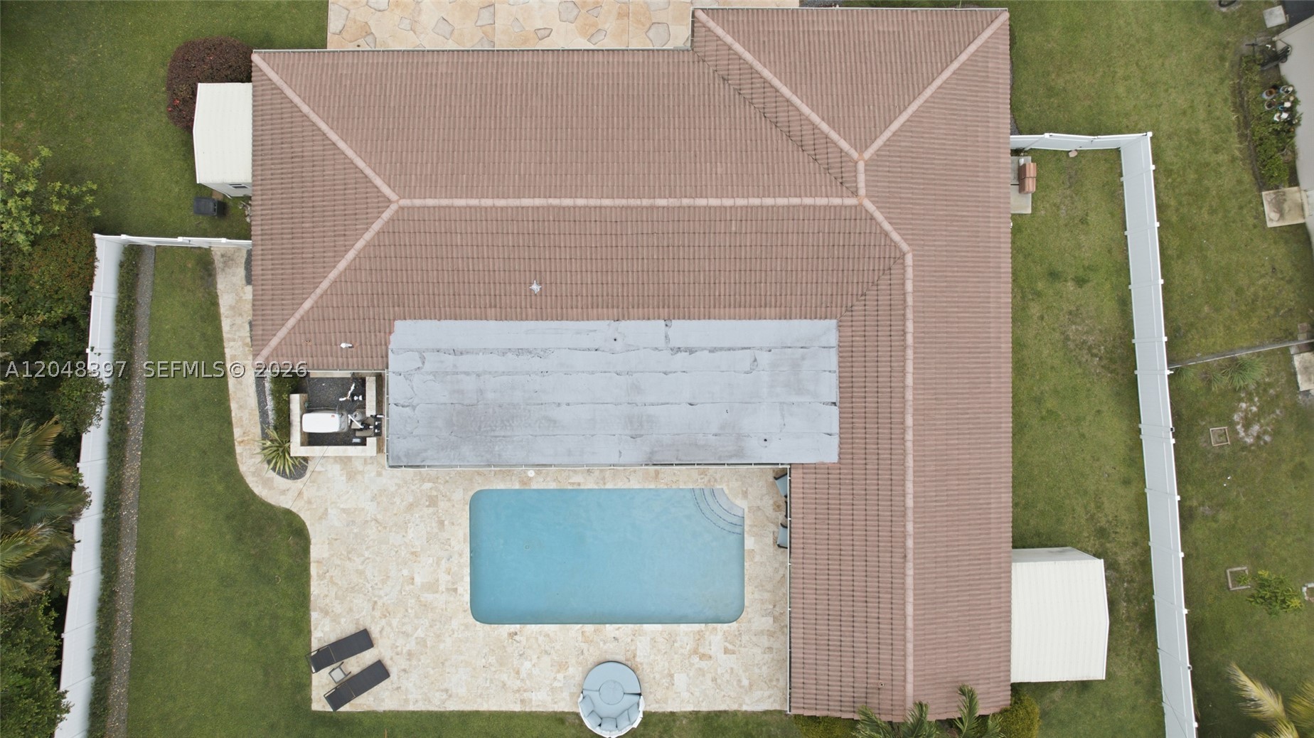 PLANTATIONS SECLUDED GARD - Residential