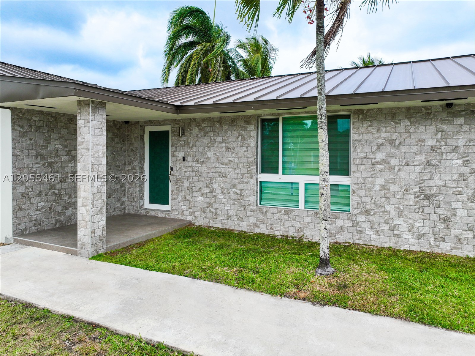 MEADOW WOOD MANOR SEC 6 - Residential