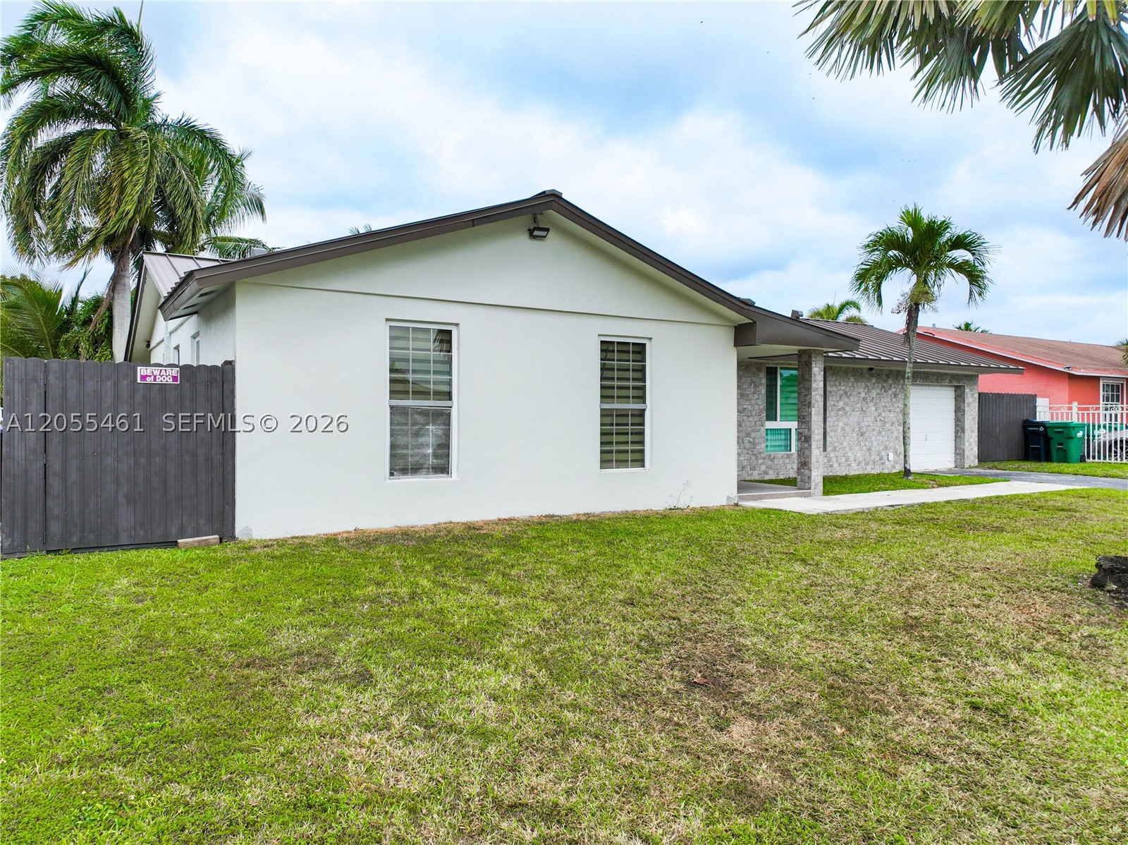 MEADOW WOOD MANOR SEC 6 - Residential