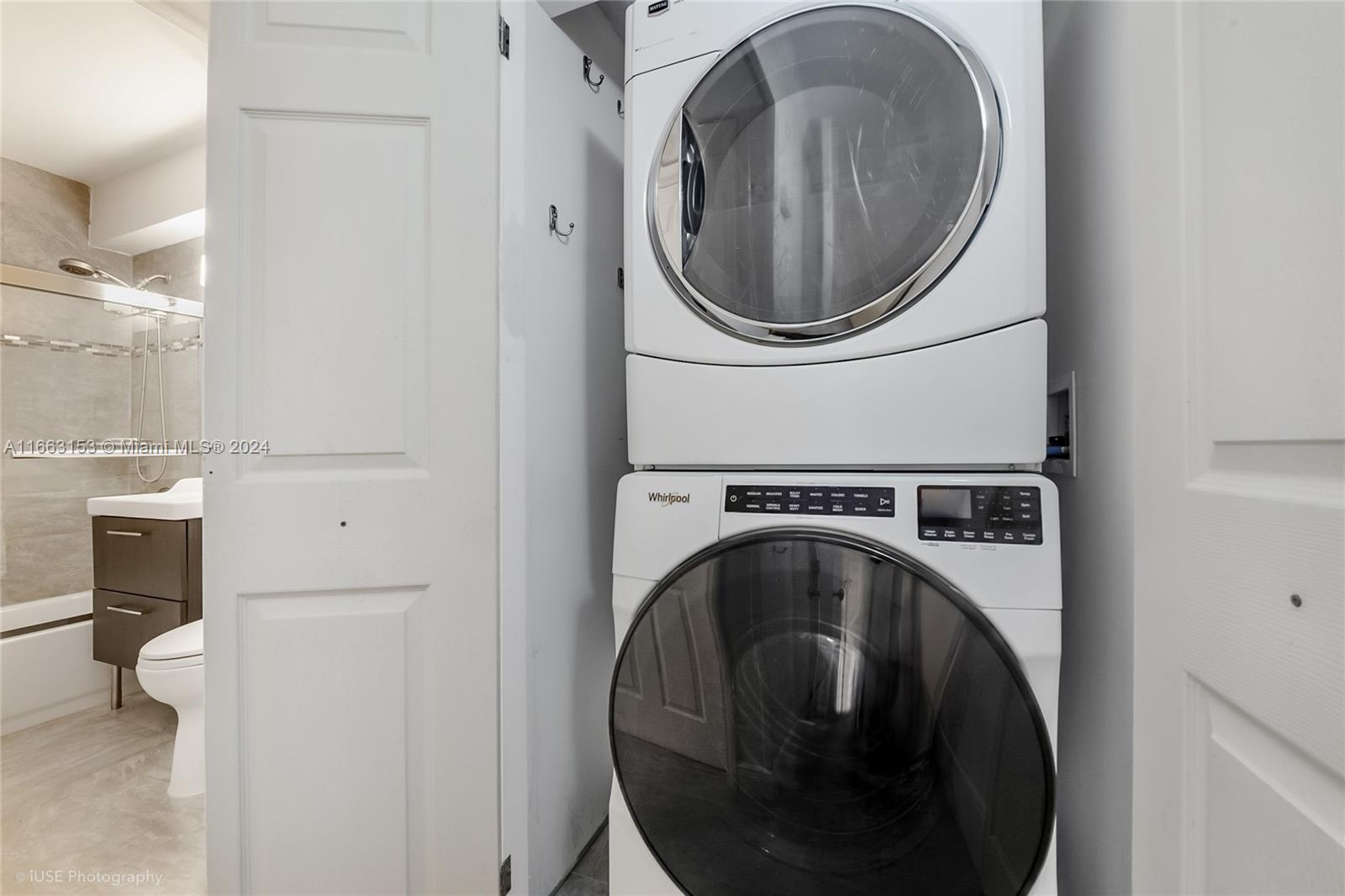 CHATEAU GROVE CONDO - Residential Lease