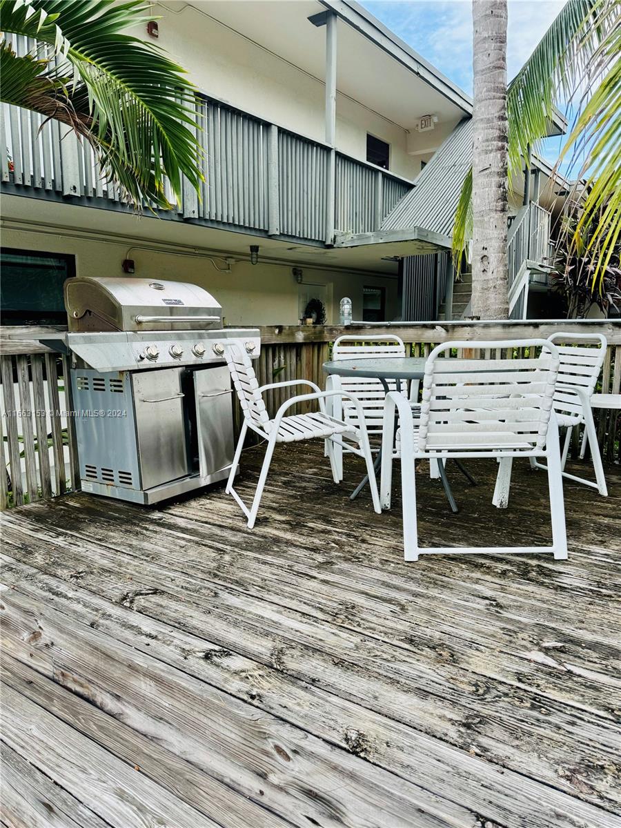 CHATEAU GROVE CONDO - Residential Lease