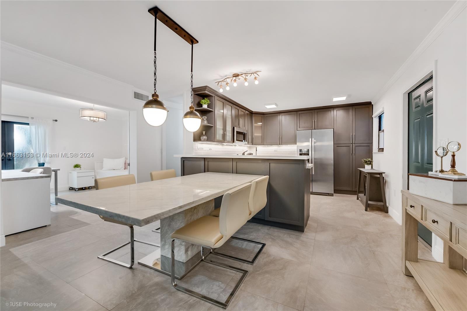 CHATEAU GROVE CONDO - Residential Lease