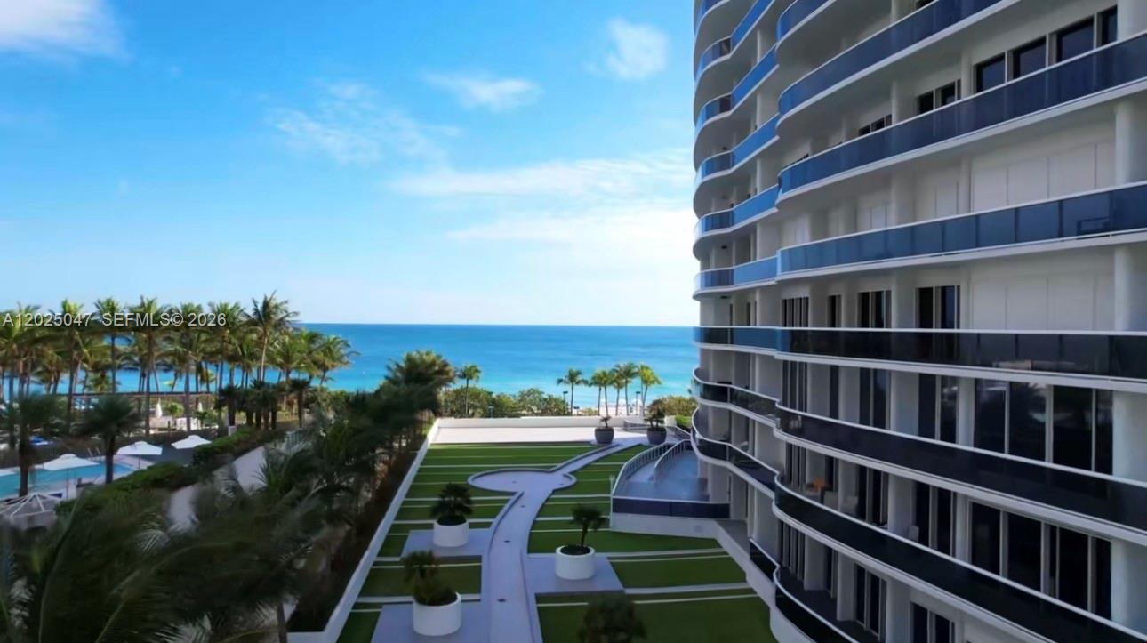 MAJESTIC TOWER - Residential