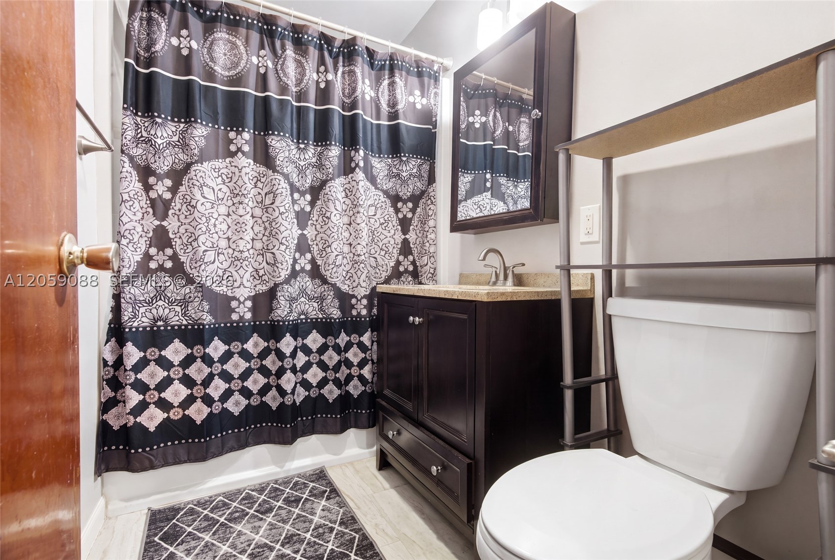 MIAMI SHORES SEC 3 - Residential