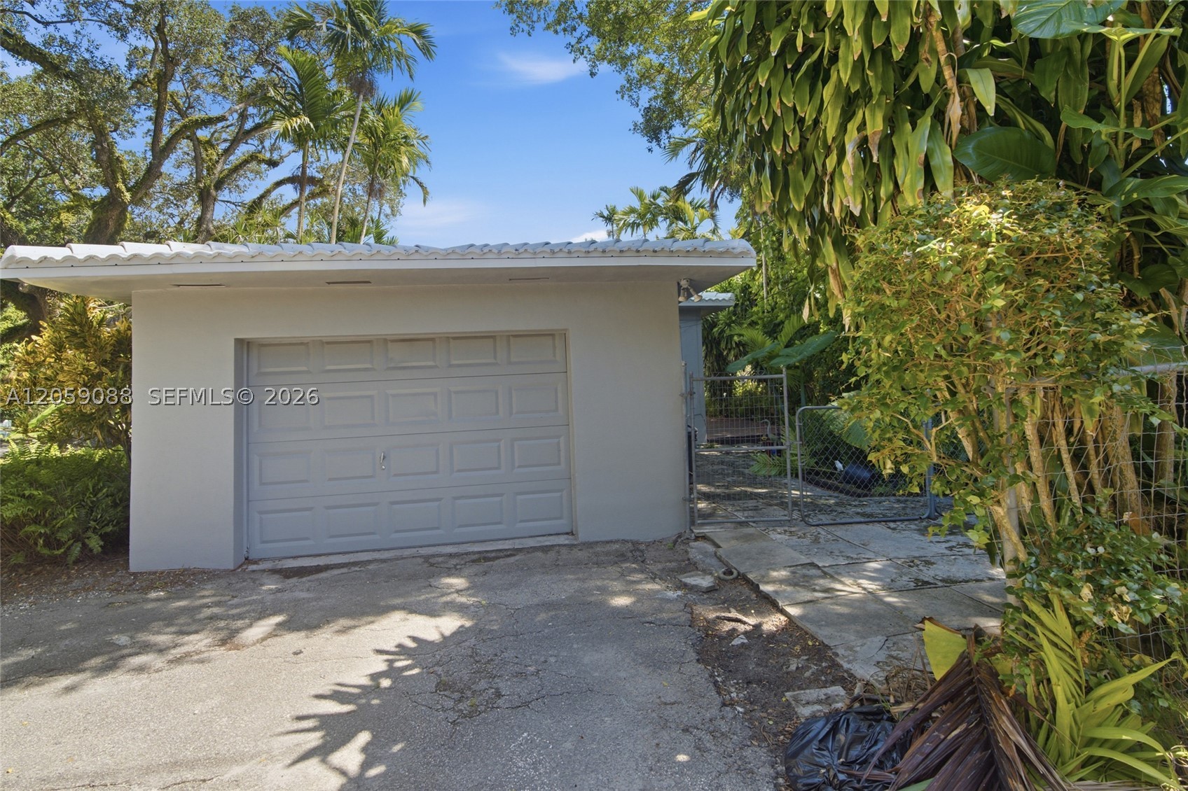 MIAMI SHORES SEC 3 - Residential