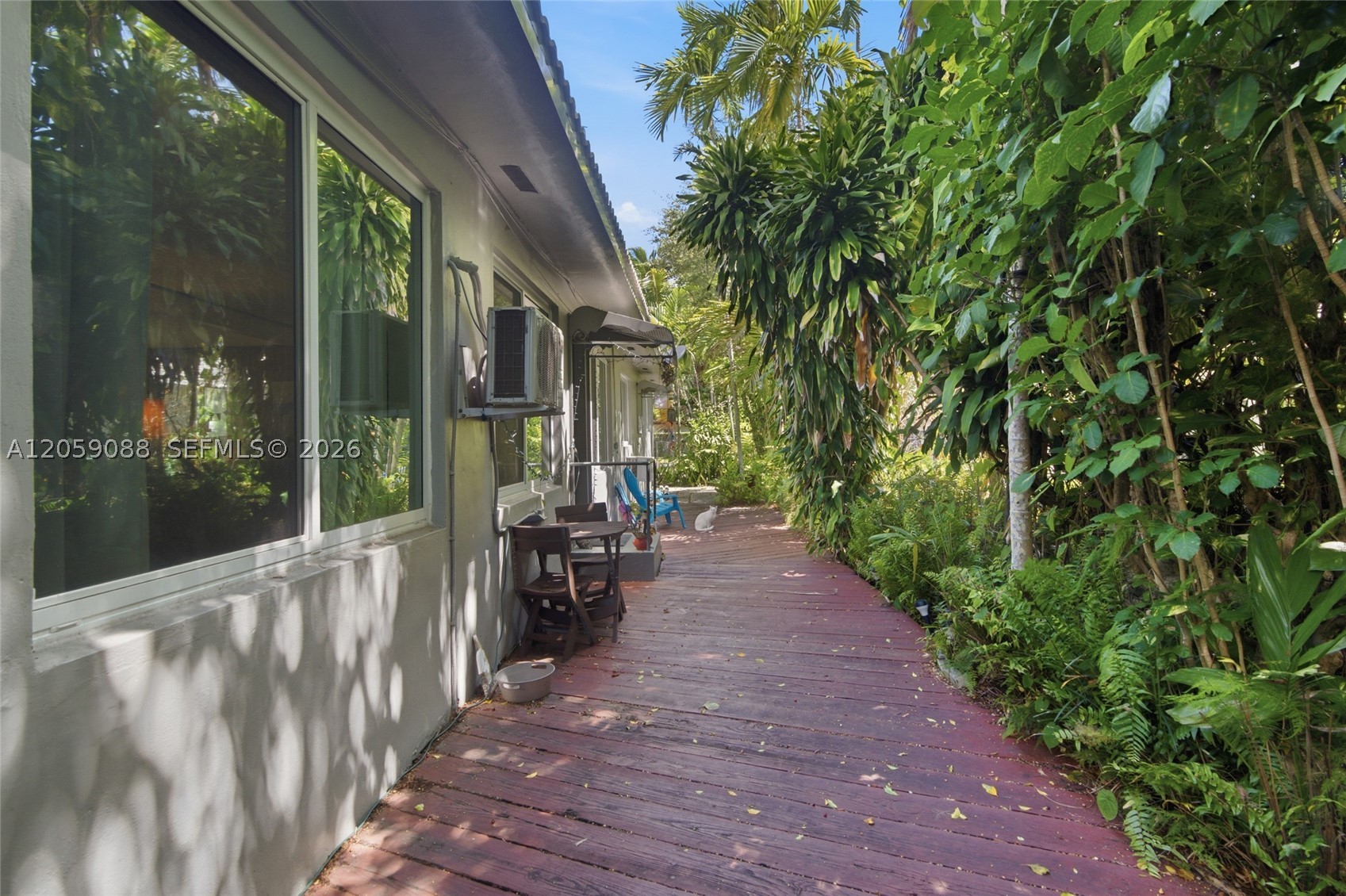 MIAMI SHORES SEC 3 - Residential