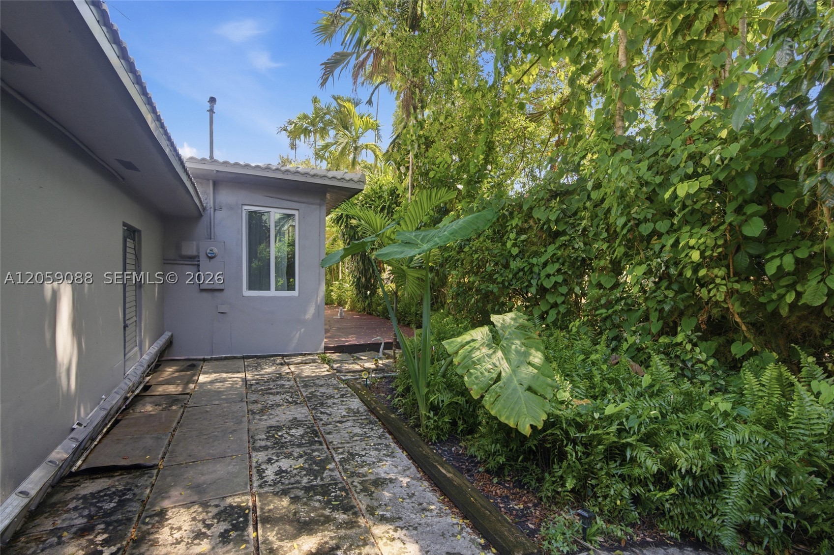 MIAMI SHORES SEC 3 - Residential