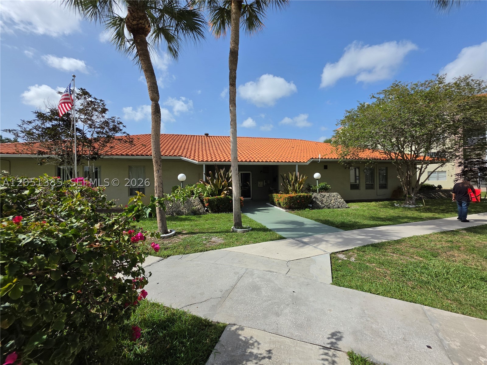 COURTYARDS OF BROWARD COND - Residential Lease