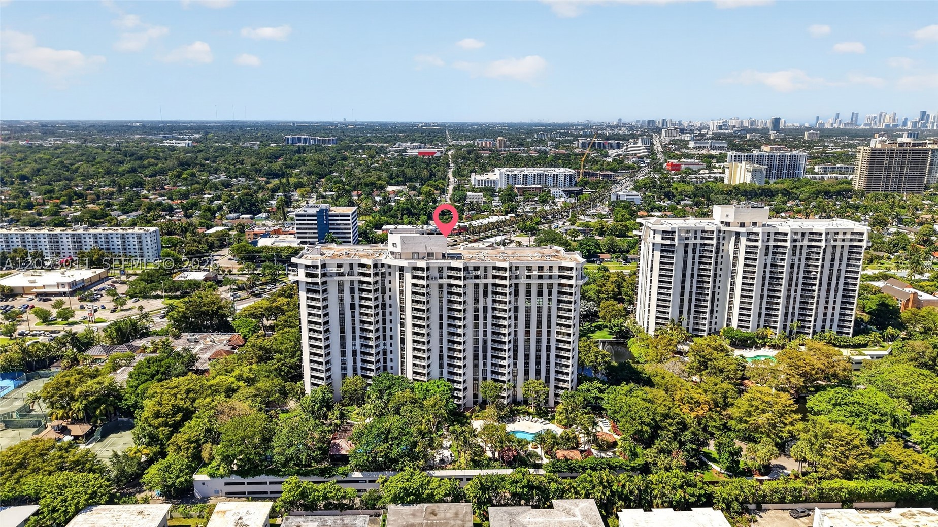 TOWERS OF QUAYSIDE CONDO - Residential