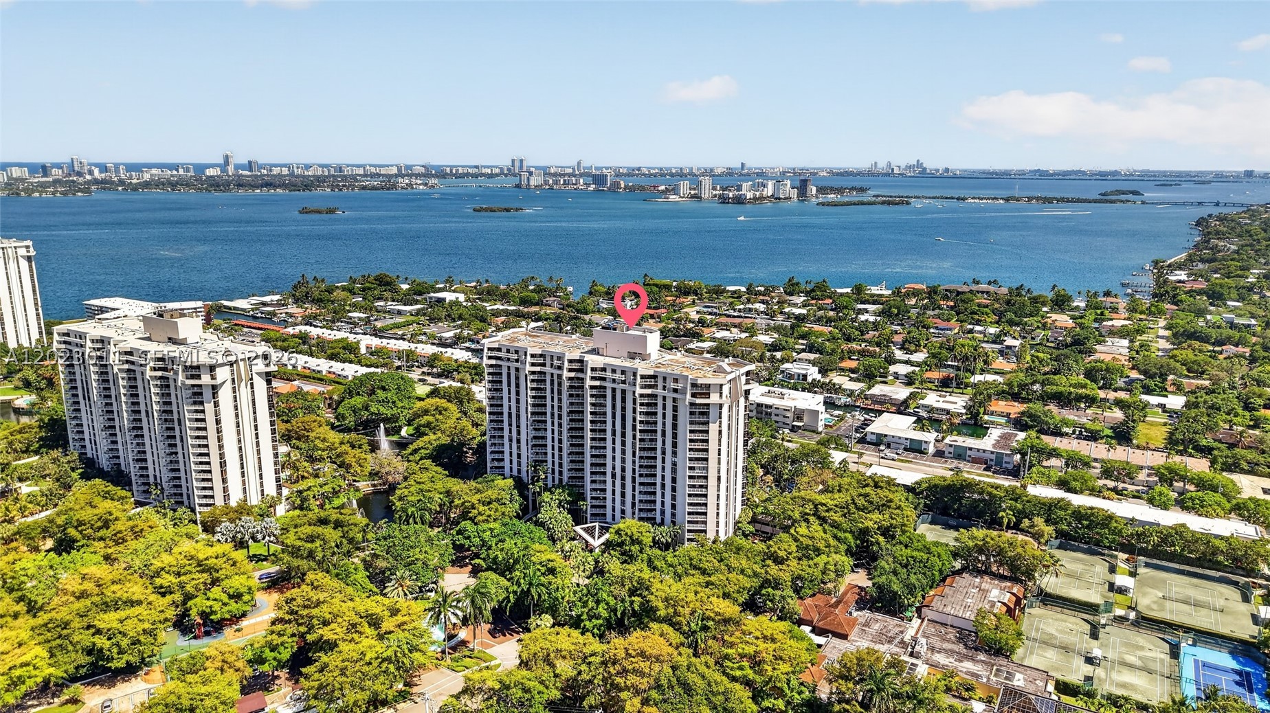 TOWERS OF QUAYSIDE CONDO - Residential