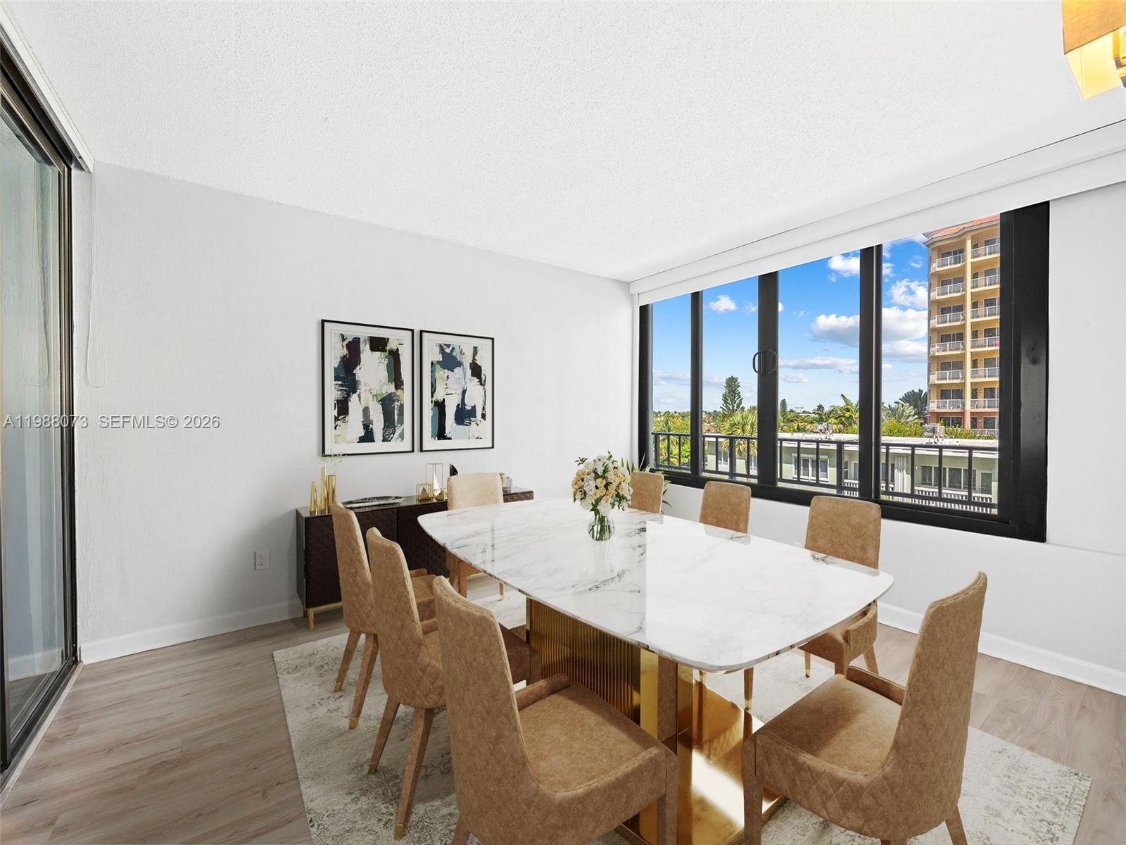 EMERALD TOWER CONDO - Residential