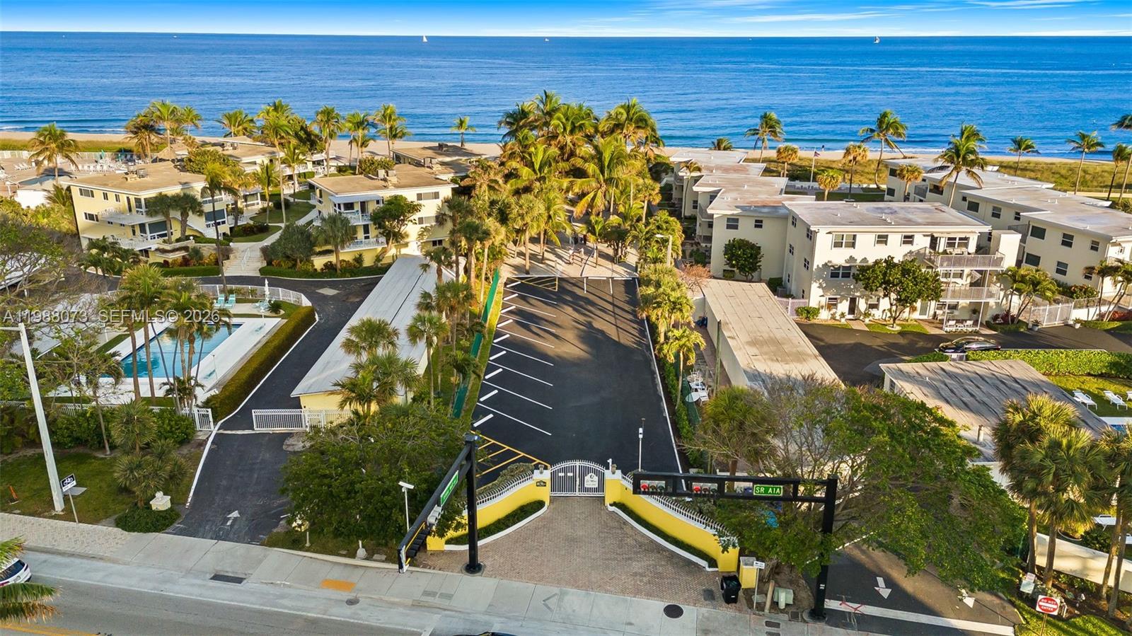 EMERALD TOWER CONDO - Residential