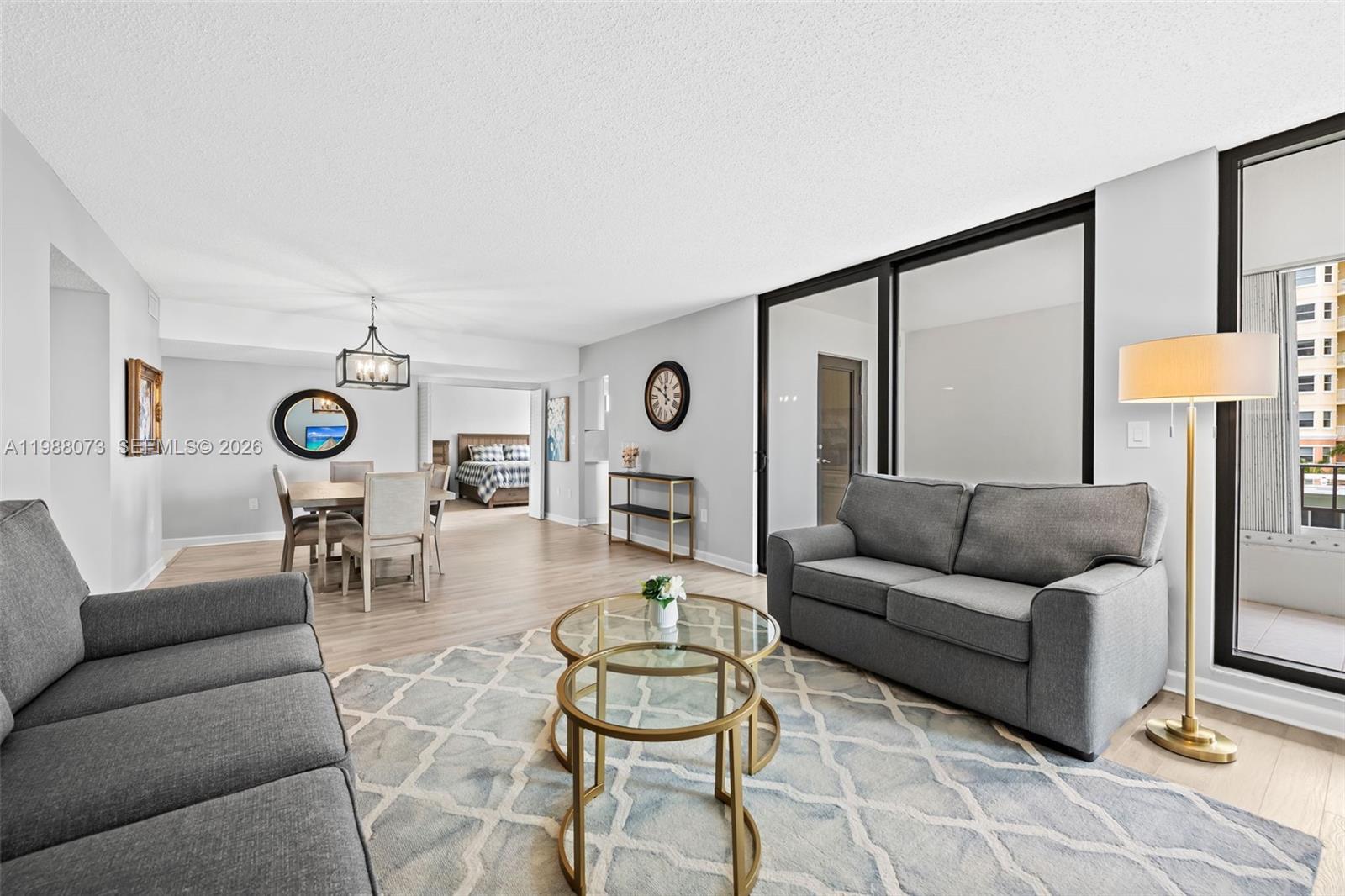 EMERALD TOWER CONDO - Residential