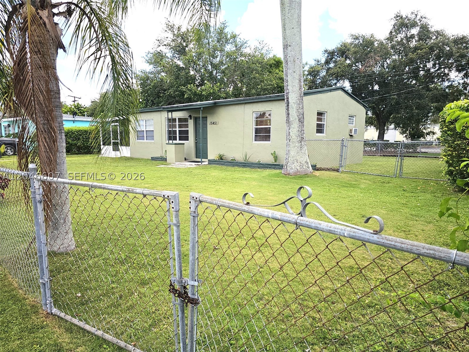 DIXIE CUP MANOR - Residential