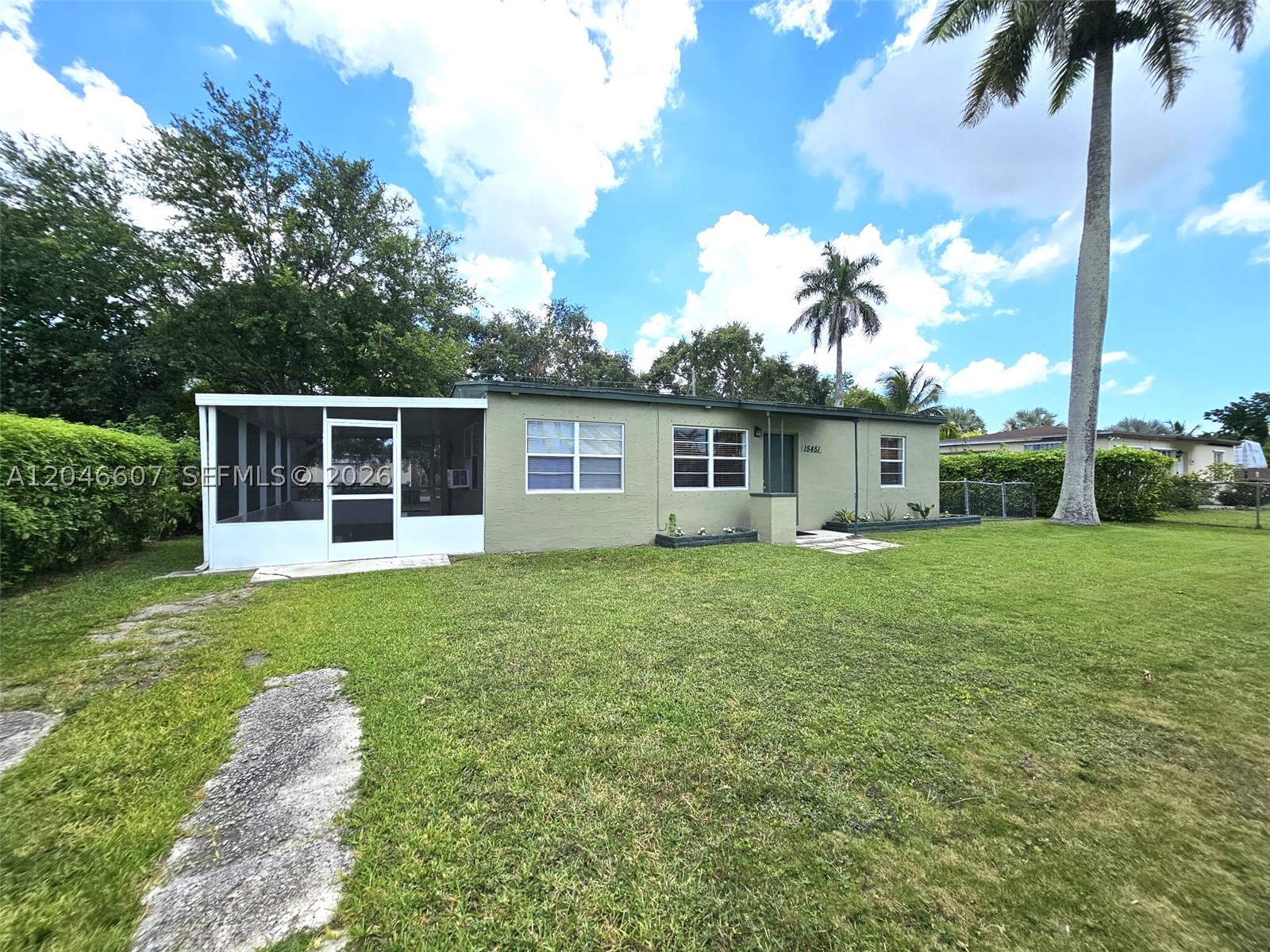 DIXIE CUP MANOR - Residential