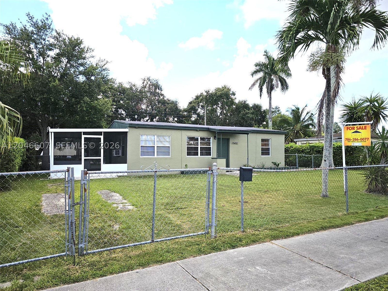 DIXIE CUP MANOR - Residential