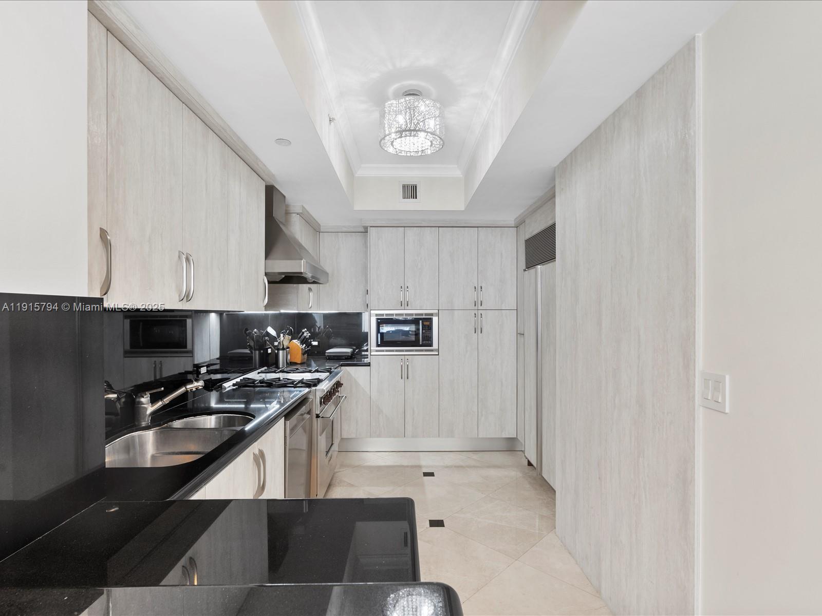 ACQUALINA OCEAN RESIDENCE - Residential