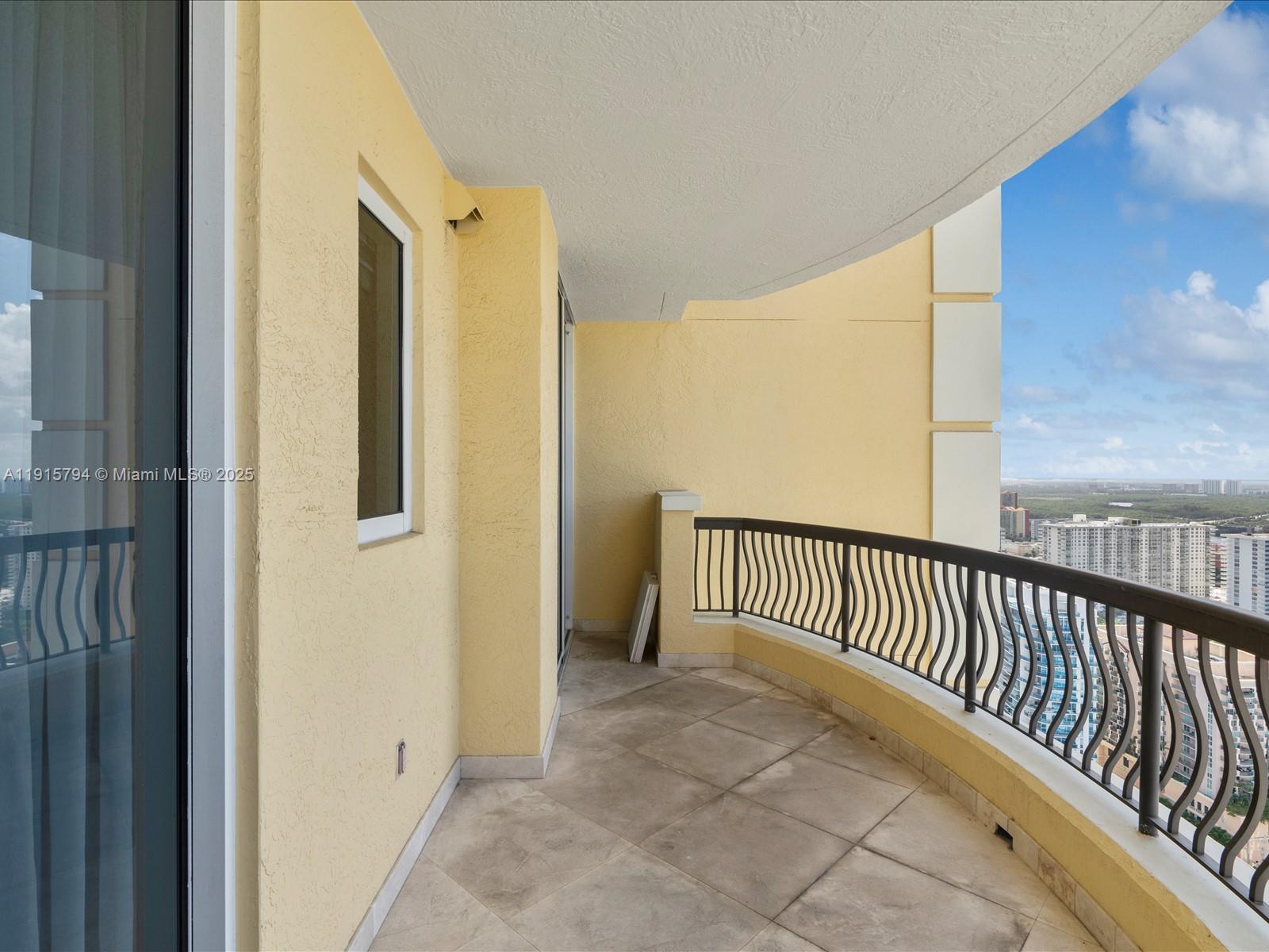 ACQUALINA OCEAN RESIDENCE - Residential