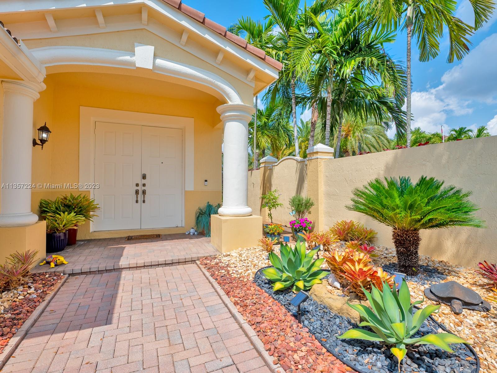 MARIPOSA POINTE AT WESTON - Land