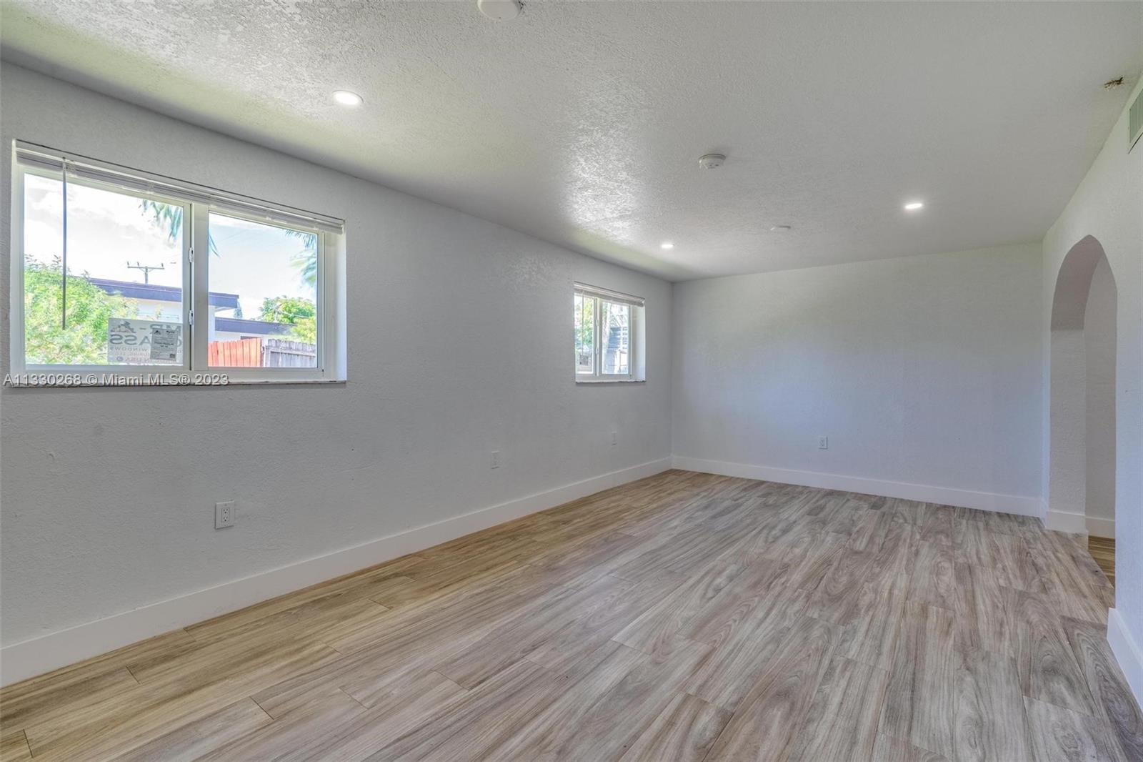 MIAMI GARDENS ESTATES SEC - Residential