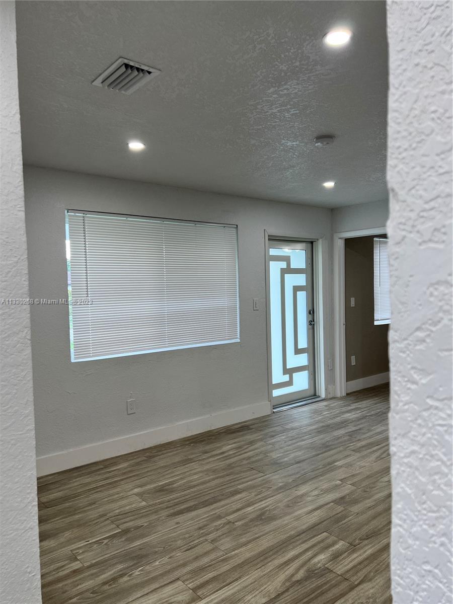 MIAMI GARDENS ESTATES SEC - Residential