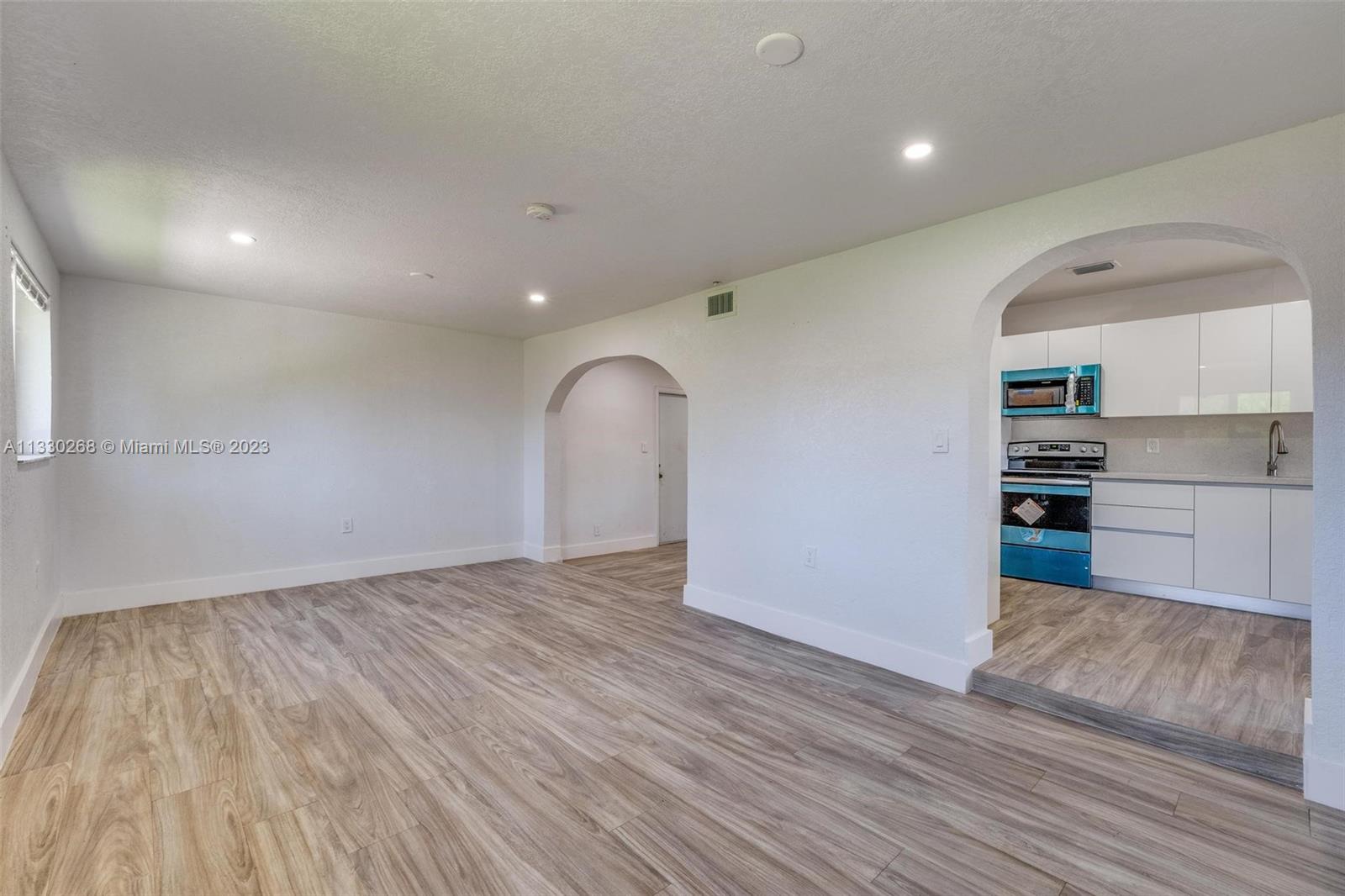 MIAMI GARDENS ESTATES SEC - Residential