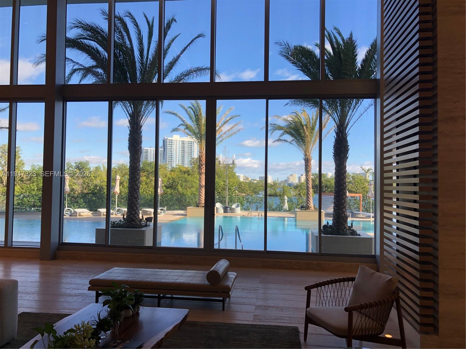 THE HARBOUR SOUTH CONDO - Residential