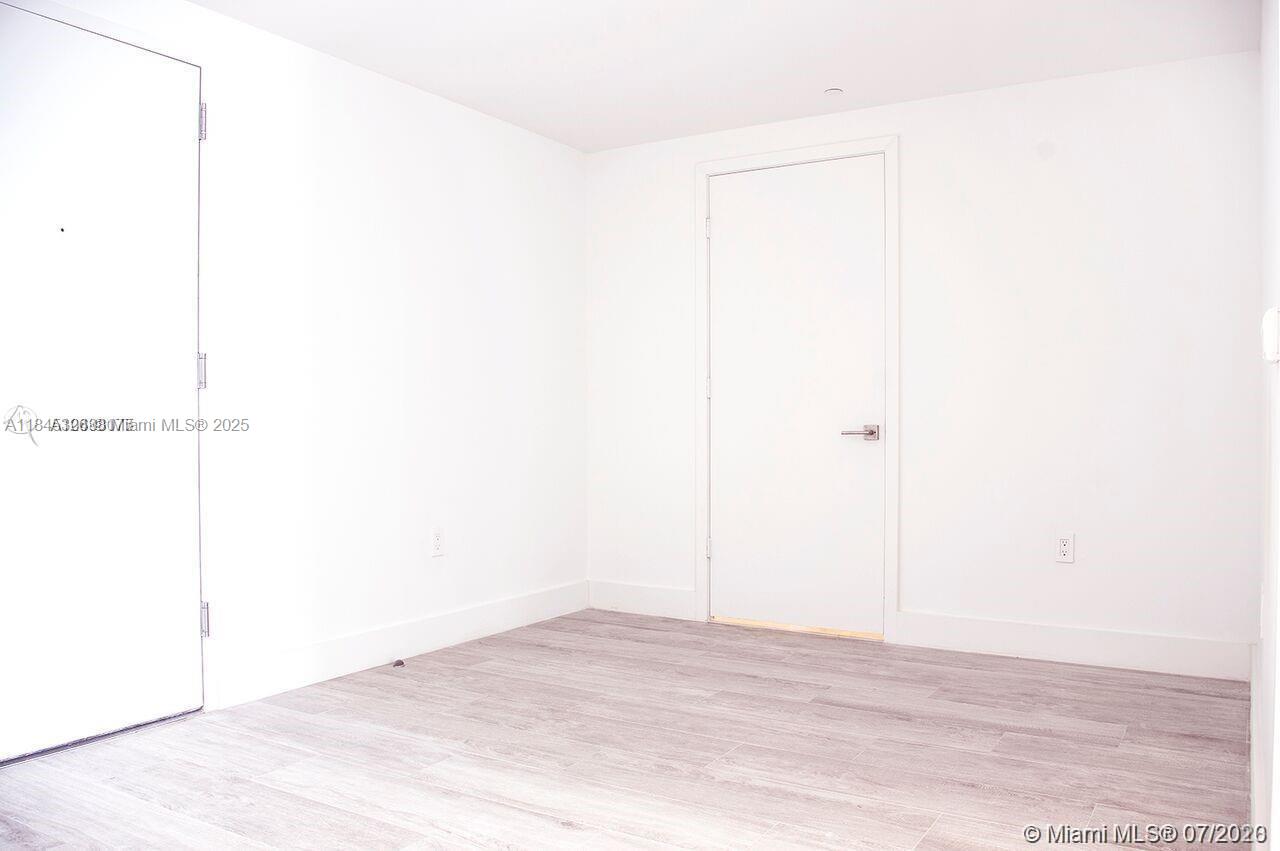 3401 MIDTOWN CONDO - Residential