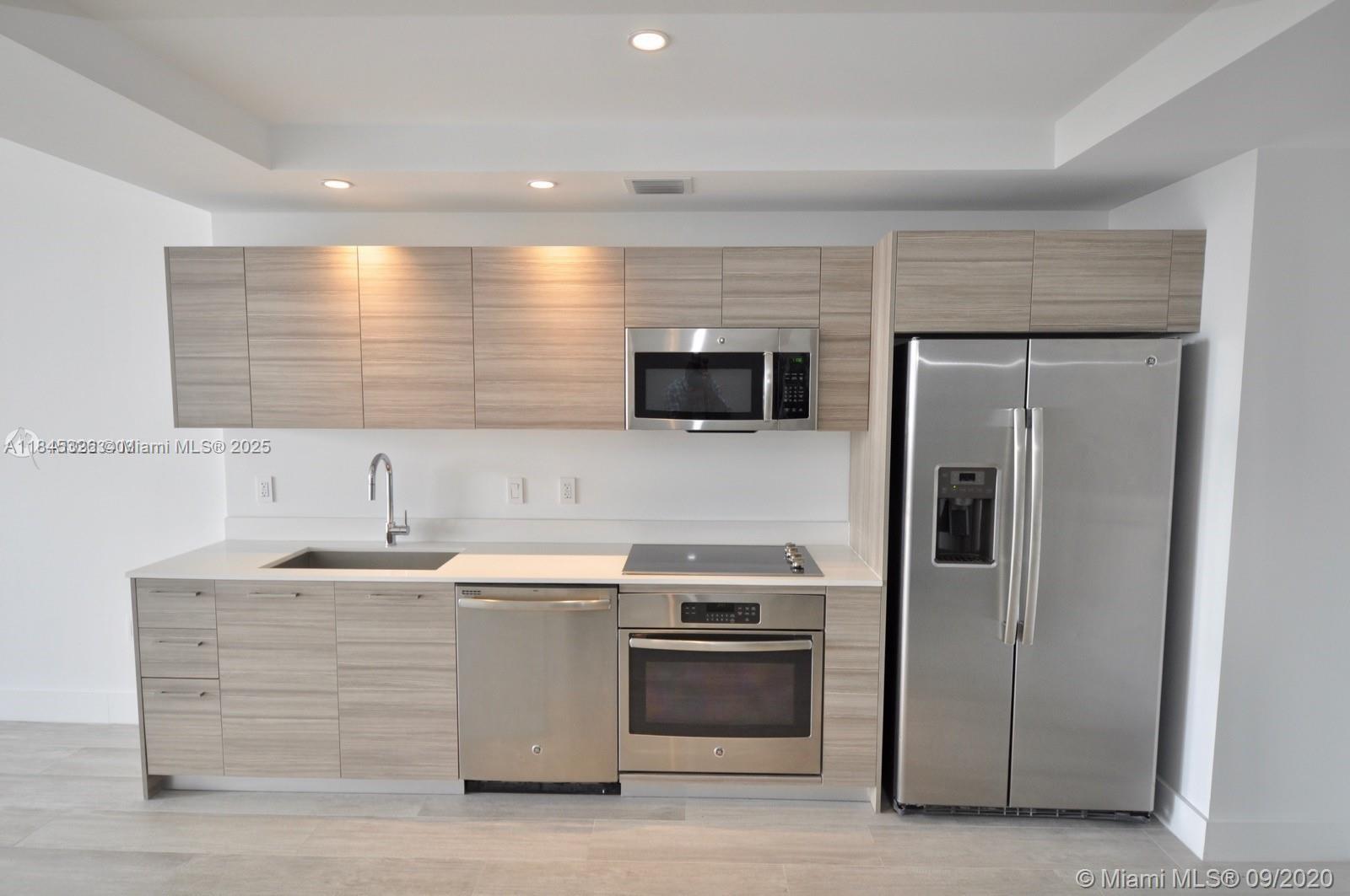 3401 MIDTOWN CONDO - Residential