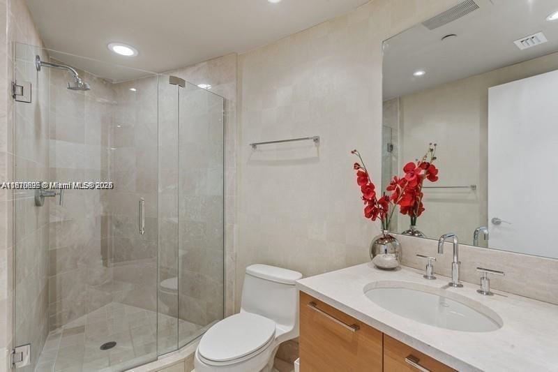 JADE BEACH CONDO - Residential Lease
