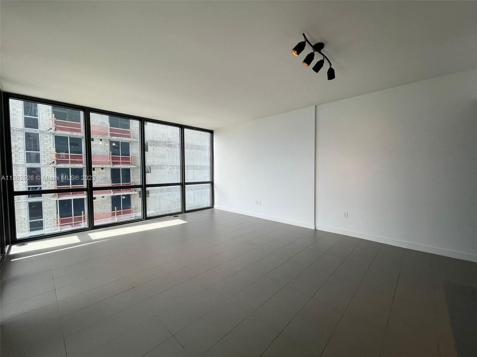 CANVAS CONDO - Residential Lease