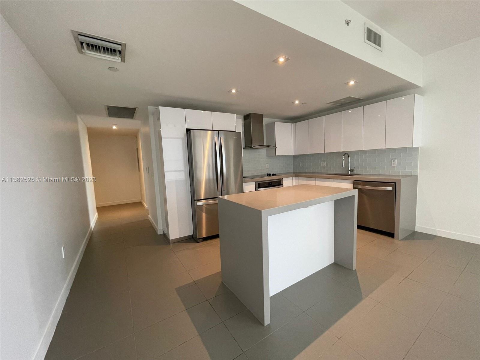 CANVAS CONDO - Residential Lease