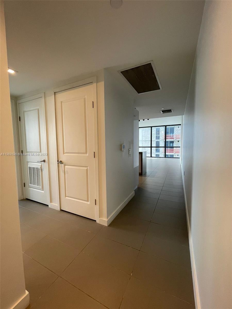 CANVAS CONDO - Residential Lease
