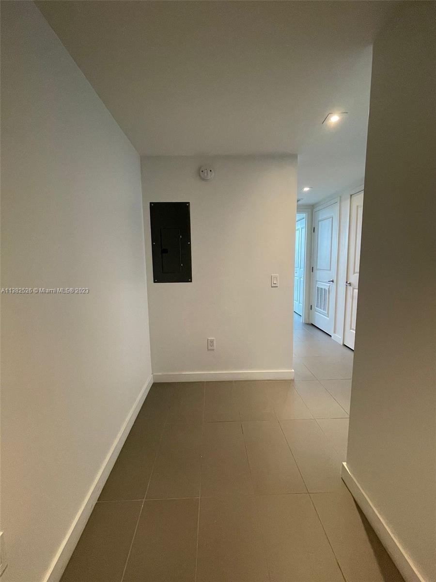 CANVAS CONDO - Residential Lease