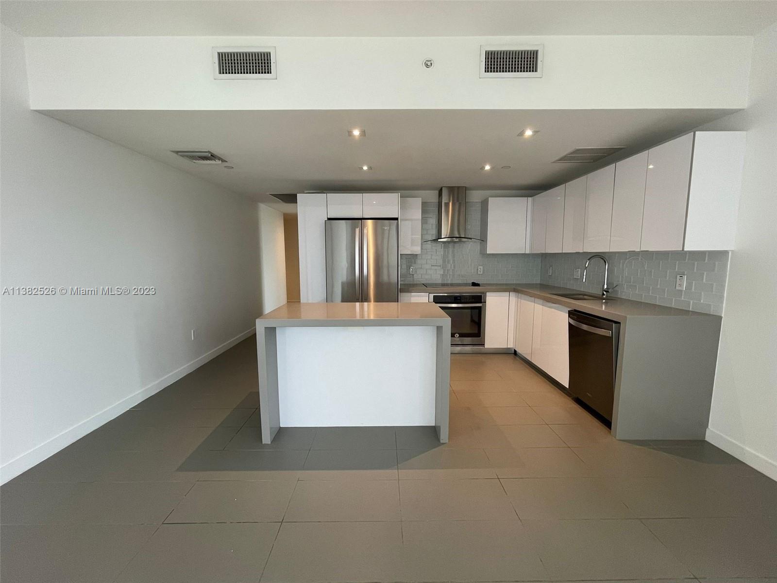 CANVAS CONDO - Residential Lease