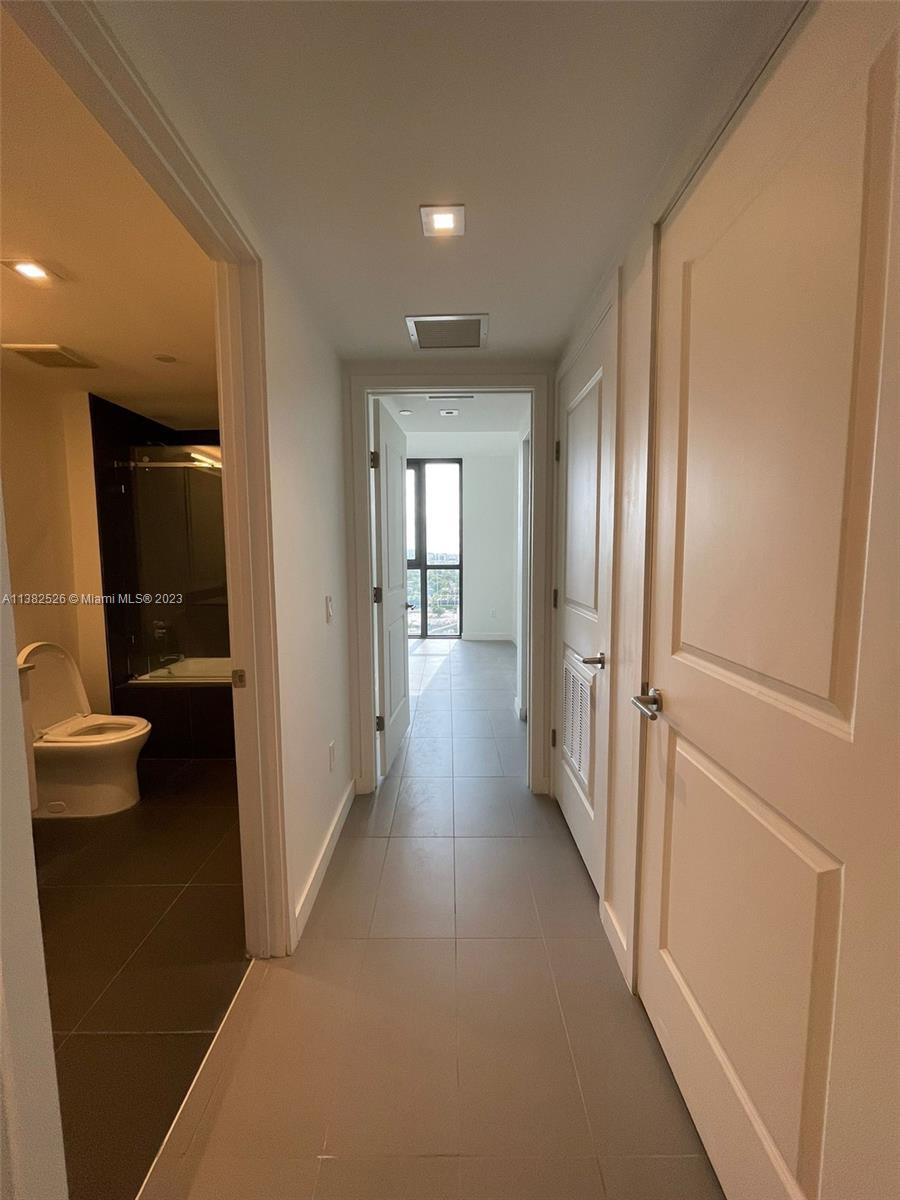 CANVAS CONDO - Residential Lease