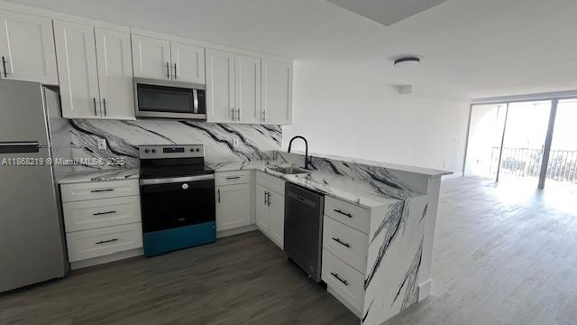 JADE WINDS GROUP - - Residential Lease