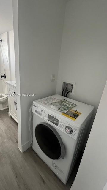JADE WINDS GROUP - - Residential Lease