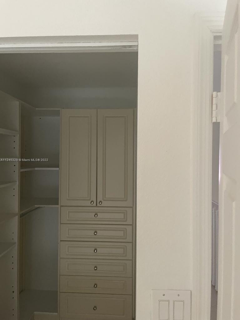 LAS BRISAS AT DORAL CONDO - Residential Lease