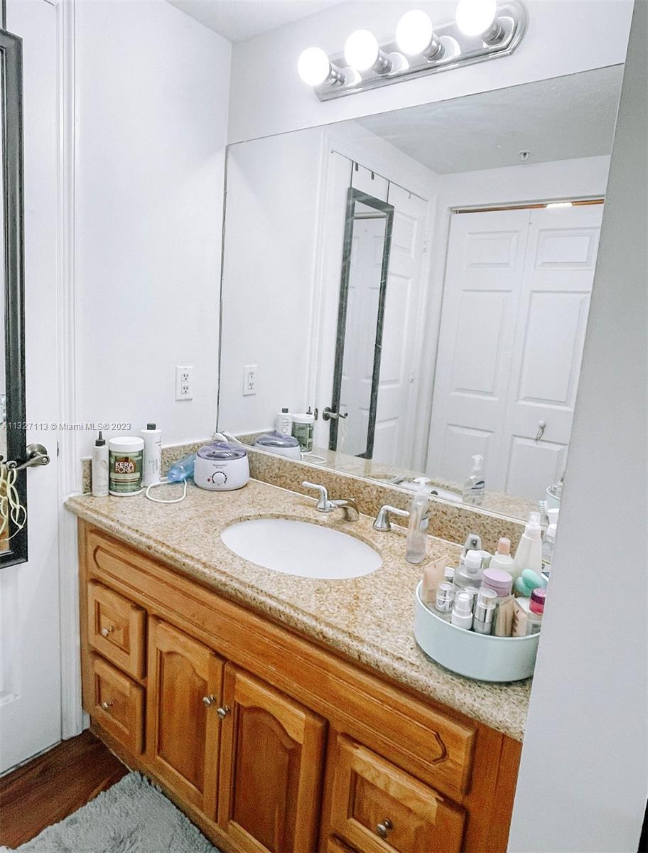 KEYSTONE PARK CONDO - Residential
