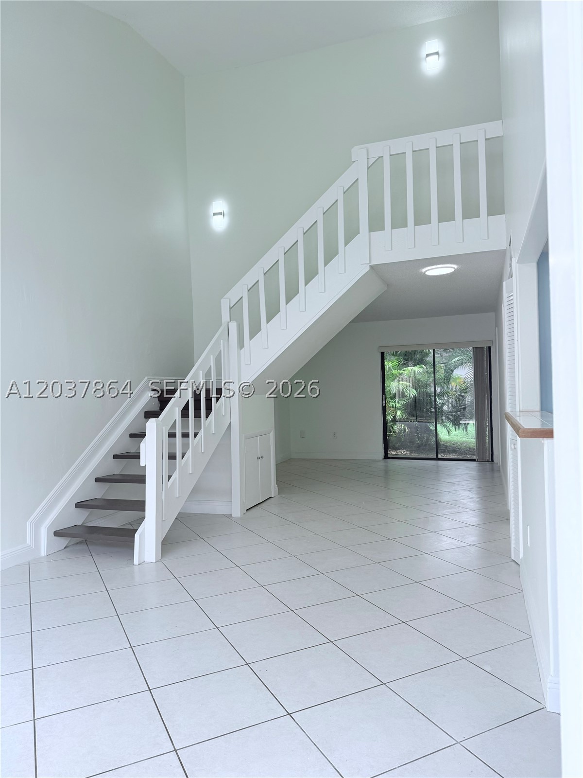SABAL CHASE SEC 6 - Residential Lease